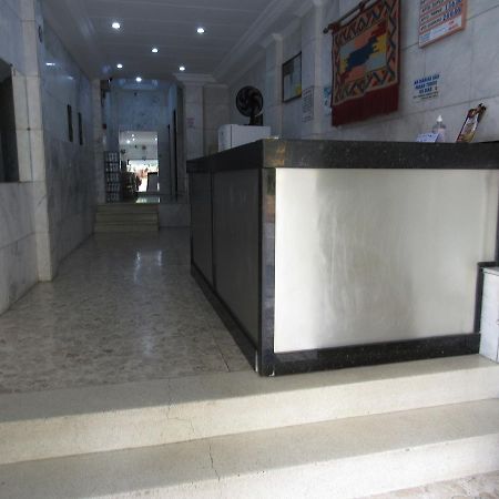 Hotel Moraes a 10 minutos da 25 de Março,Brás,Bom Retiro,a 2 minutos do Mirante Sampa Sky e pista de Skate Anhangabaú San Paolo Esterno foto