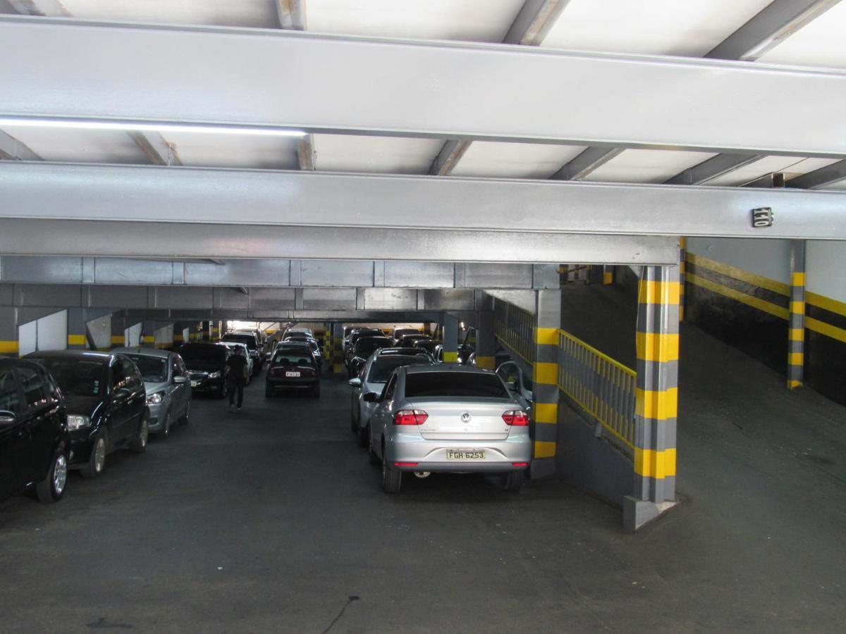 Hotel Moraes a 10 minutos da 25 de Março,Brás,Bom Retiro,a 2 minutos do Mirante Sampa Sky e pista de Skate Anhangabaú San Paolo Esterno foto
